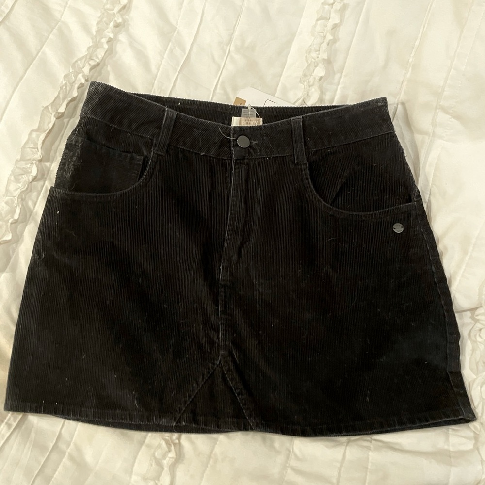 NWT ROXY CORDUROY SKIRT